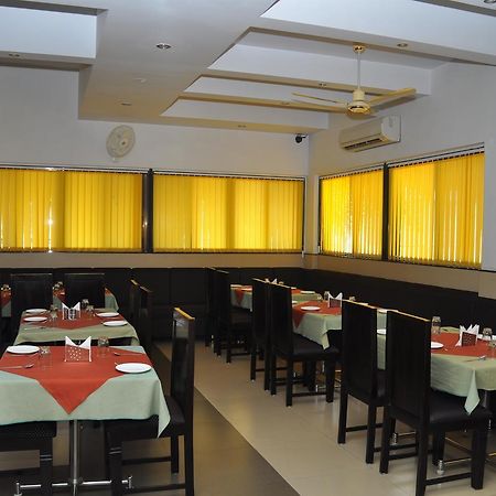 Excellency Inn Nashik Ngoại thất bức ảnh