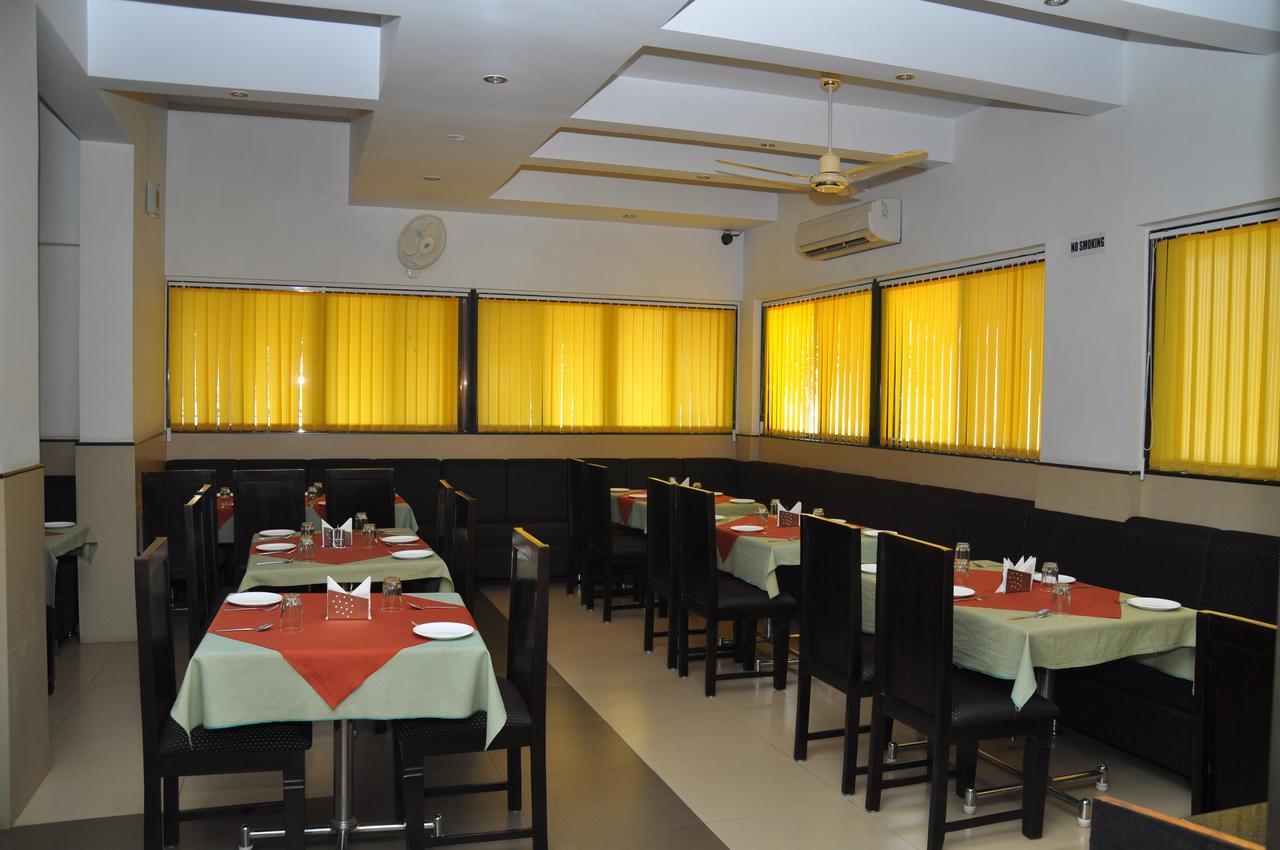 Excellency Inn Nashik Ngoại thất bức ảnh